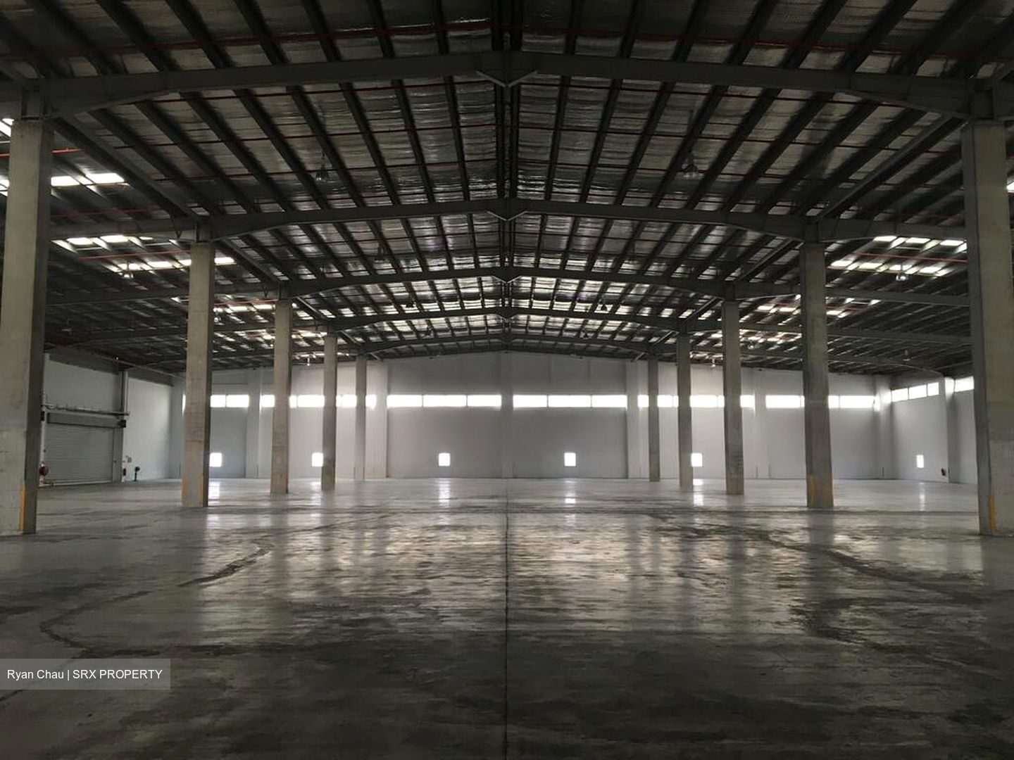 Ibm Place (D16), Warehouse #472989531